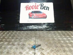 Gebrauchte Injektor (Benzineinspritzung) Audi A4 (B5) 1.8 20V Preis € 5,00 Margenregelung angeboten von Rooie Ben autodemontage