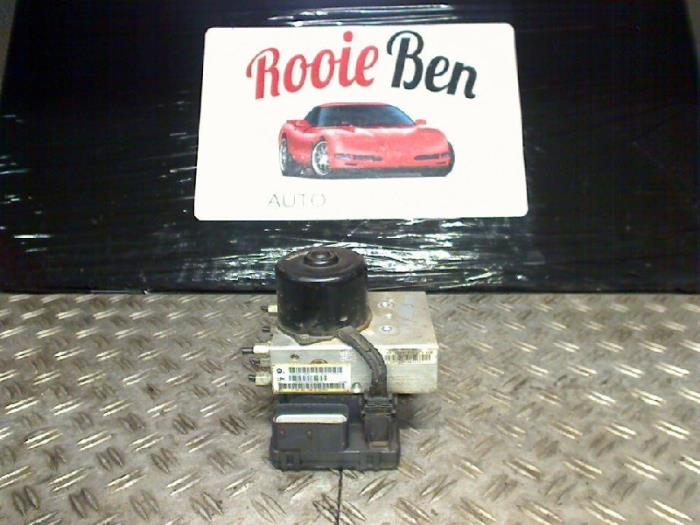 Used ABS pump Chrysler Neon II 2.0 16V LE,SE,CS,Sport Price € 50,00 Margin scheme offered by Rooie Ben autodemontage