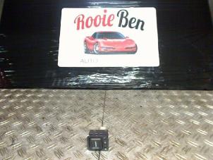 Usados Interruptor de retrovisor Honda Prelude (BB) 2.0 i 16V Precio € 15,00 Norma de margen ofrecido por Rooie Ben autodemontage