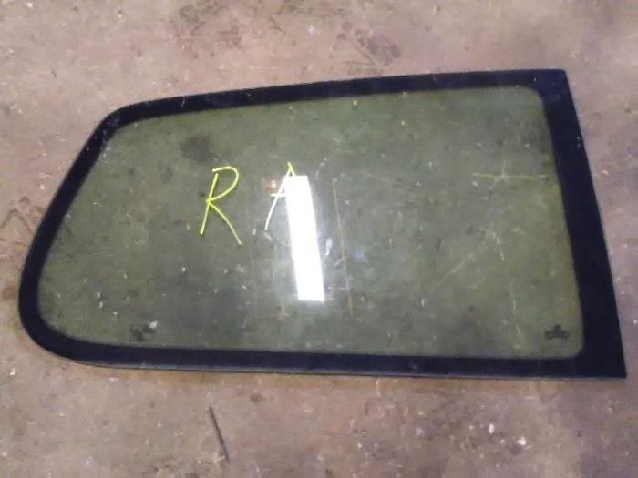 Usados Ventanilla triangular derecha detrás Volkswagen Fox (5Z) 1.2 Precio € 10,00 Norma de margen ofrecido por Rooie Ben autodemontage