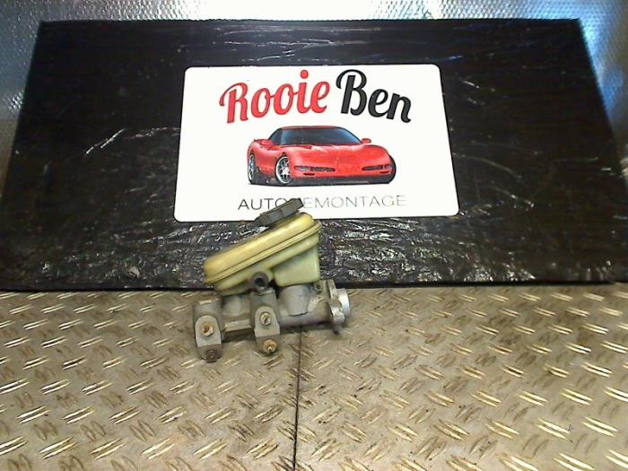 Used Master cylinder Ford Usa Explorer (UN46) 4.0 V6 SEFI 4x4 Price € 20,00 Margin scheme offered by Rooie Ben autodemontage
