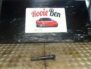 Usagé Bobine Fiat Punto II (188) 1.4 16V Prix € 10,00 Règlement à la marge proposé par Rooie Ben autodemontage