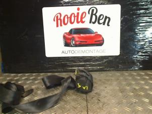 Used Rear seatbelt tensioner, left Volkswagen Polo IV (9N1/2/3) 1.4 TDI 70 Price € 15,00 Margin scheme offered by Rooie Ben autodemontage