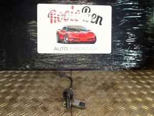 Used Airflow meter Fiat Stilo (192A/B) 1.2 16V Price € 20,00 Margin scheme offered by Rooie Ben autodemontage