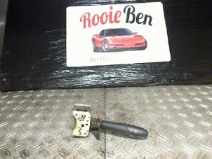 Usados Interruptor de limpiaparabrisas Renault Master II (FD/HD) 2.8 dTi Precio € 10,00 Norma de margen ofrecido por Rooie Ben autodemontage