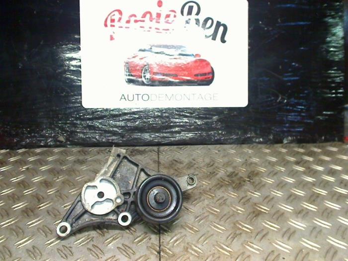Usados Rodillo tensor correa múltiple Chevrolet Trans Sport 3.4 V6 Precio € 15,00 Norma de margen ofrecido por Rooie Ben autodemontage