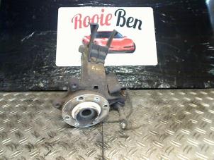 Used Front wheel bearing Peugeot 206 (2A/C/H/J/S) 1.6 16V Price € 35,00 Margin scheme offered by Rooie Ben autodemontage