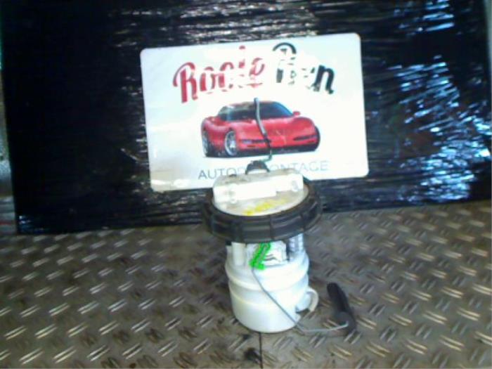 Gebrauchte Benzinpumpe Dacia Sandero II 0.9 TCE 12V Preis € 14,00 Margenregelung angeboten von Rooie Ben autodemontage