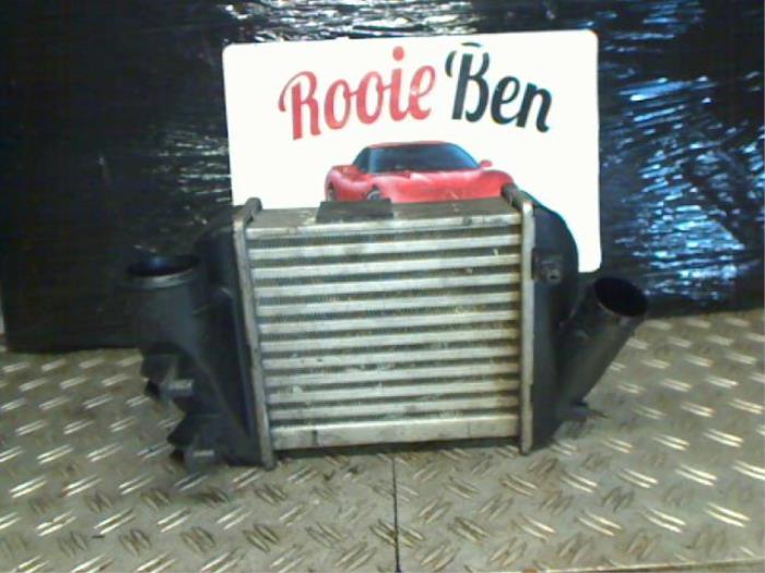 Usados Intercooler Audi A4 Avant (B7) 2.5 TDI V6 24V Precio € 50,00 Norma de margen ofrecido por Rooie Ben autodemontage