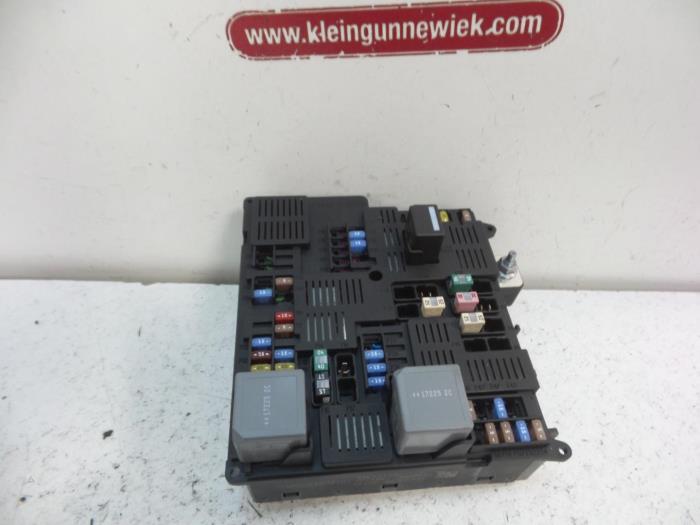 Fuse box Volvo XC60 II 2.0 T5 16V AWD 31473770 VOLVO