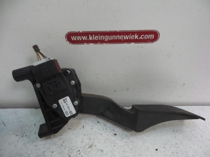 Throttle pedal position sensor Opel Zafira 1.8 16V Ecotec 9202341 Z18XER