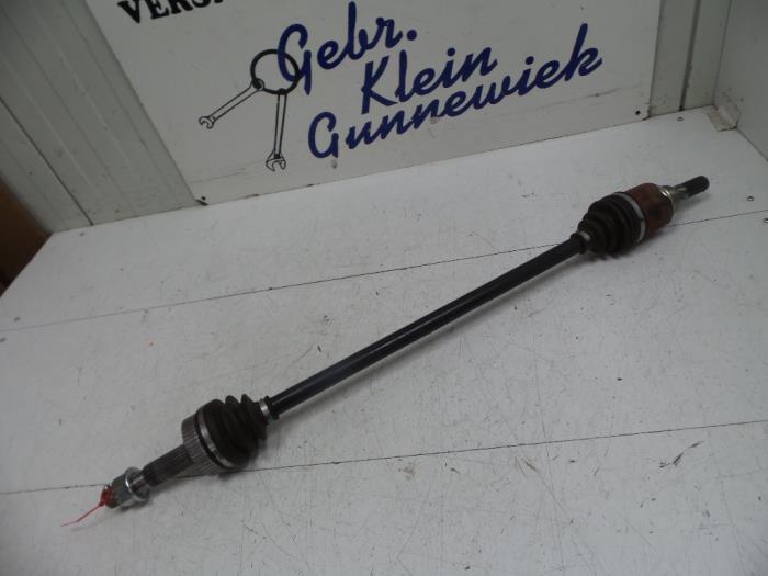 Nissan XTrail Drive shafts, rear left stock
