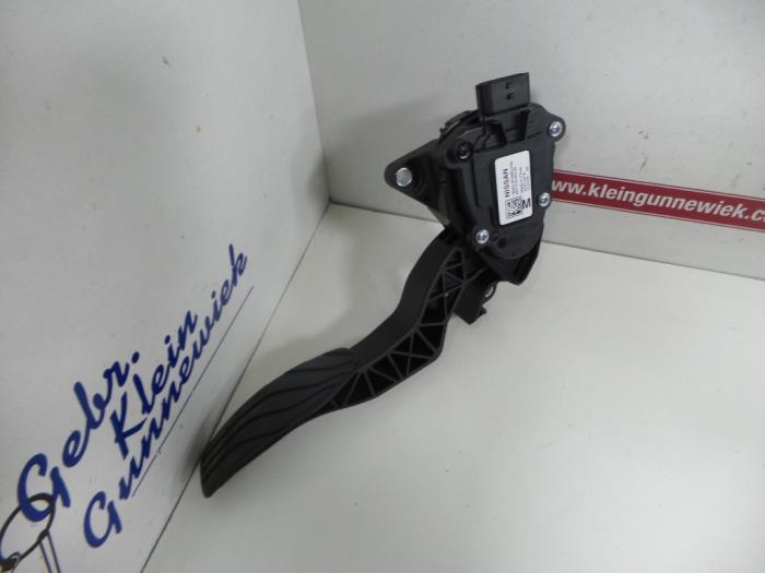 Throttle pedal position sensor Nissan XTrail 18002DF30B HR13