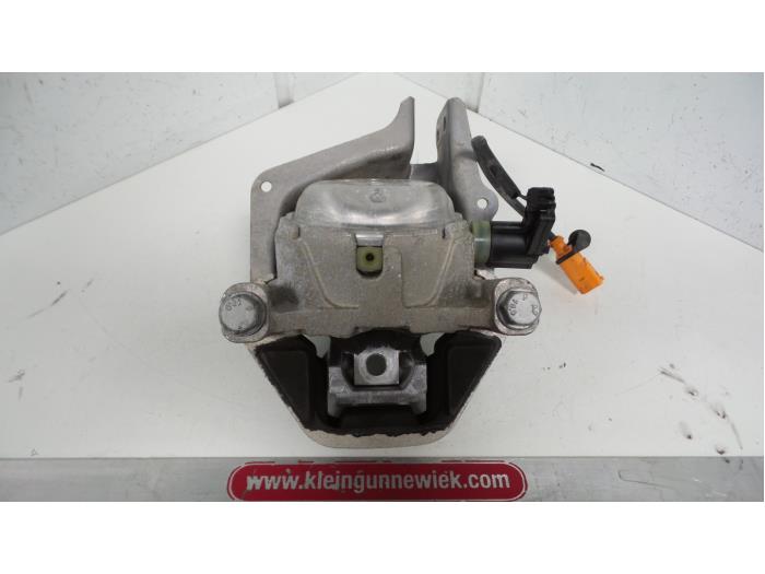 Engine mount Audi A6 8K0199307CB CRECCRE