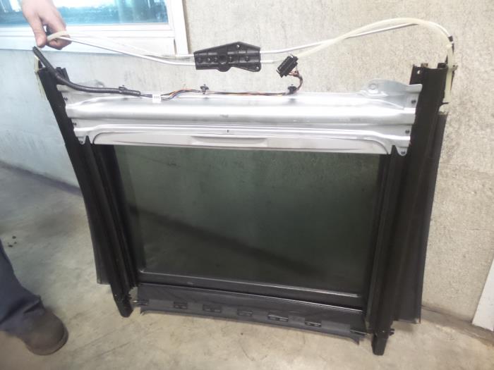 Sunroof mechanism Opel Corsa D 1.4 16V Twinport