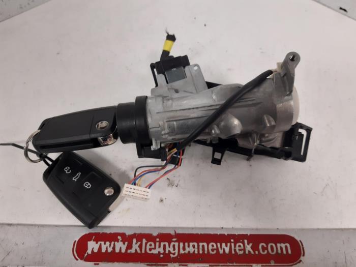 Skoda Octavia Ignition locks + keys stock