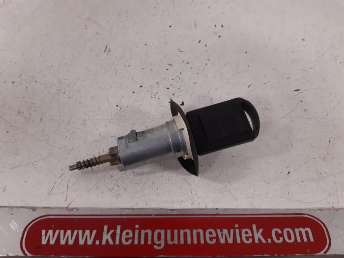 Ignition Lock Cylinder 13107754 For Opel Astra F G, CC, Van, Cabriolet, Combo – LST Brand