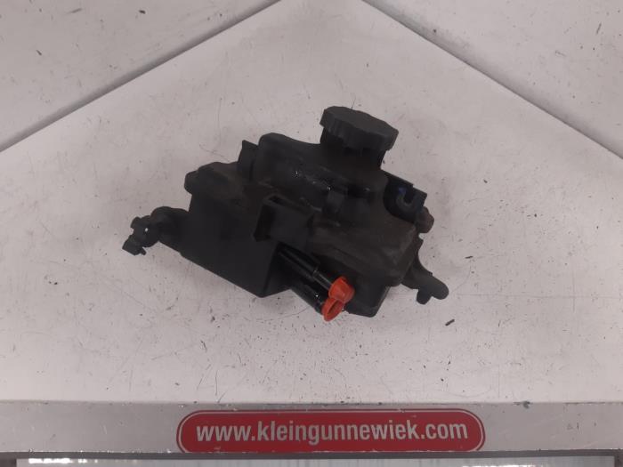 Mercedes W202 Power steering fluid reservoirs stock