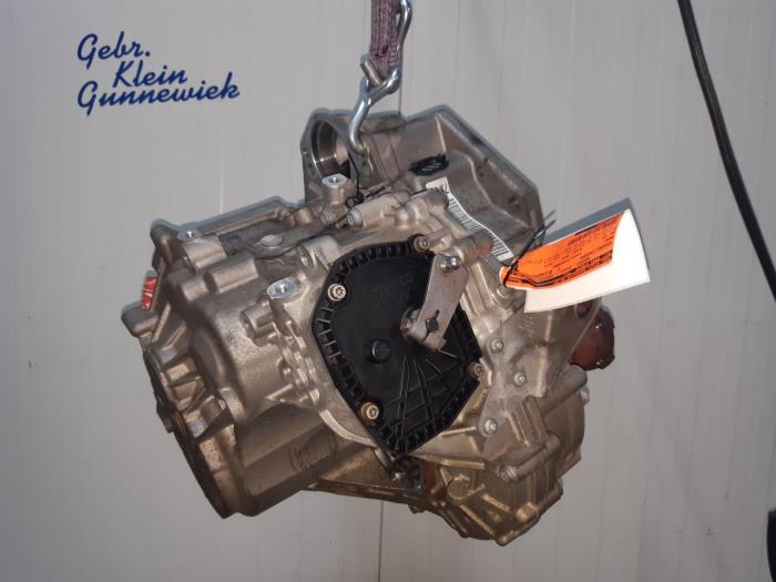 Gearbox Audi A3 0CW300040HX RWSDQ200