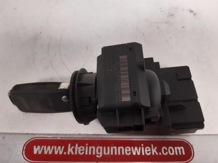 Ignition lock + key Volkswagen Crafter 2.5 TDI 30/32/35/46/50 2E0905865K