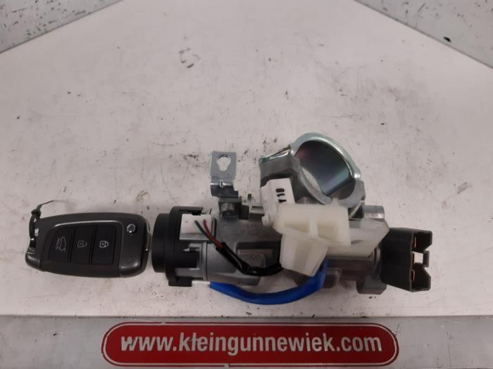 Ignition lock + key Hyundai Kona Gebr.Klein Gunnewiek Ho.BV