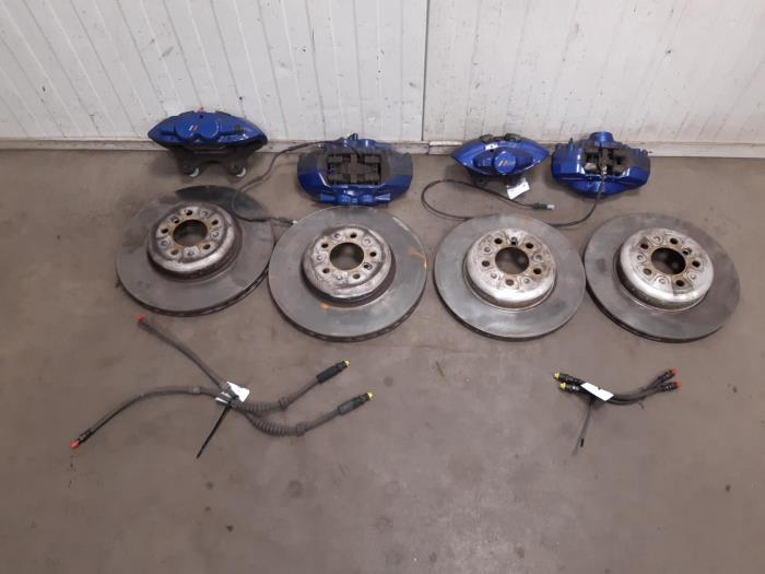 BMW 320i Brake sets complete front + rear stock