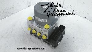 Used ABS pump Volkswagen Golf Price € 225,00 Margin scheme offered by Gebr.Klein Gunnewiek Ho.BV
