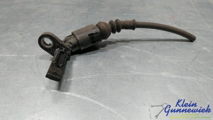 Używane Czujnik ABS Audi A6 Cena € 18,00 Procedura marży oferowane przez Klein Gunnewiek Autodemontage & Motorentechniek
