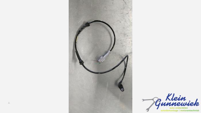 Używane Czujnik ABS Renault Twingo Cena € 18,00 Procedura marży oferowane przez Klein Gunnewiek Autodemontage & Motorentechniek