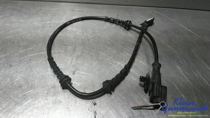 Usados Sensor ABS Renault Clio Precio € 20,00 Norma de margen ofrecido por Klein Gunnewiek Autodemontage & Motorentechniek
