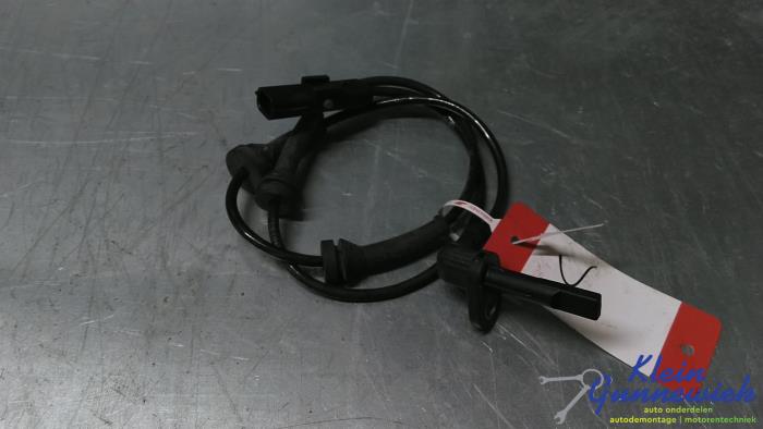 Begagnade ABS-sensor Renault Master Pris € 23,00 Marginaltabell erbjuds av Klein Gunnewiek Autodemontage & Motorentechniek