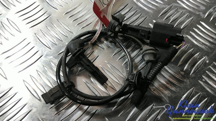Begagnade ABS-sensor Opel Astra Pris € 20,00 Marginaltabell erbjuds av Klein Gunnewiek Autodemontage & Motorentechniek