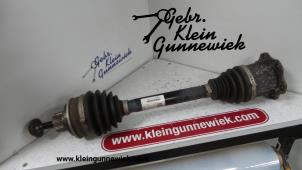 Used Front drive shaft, left Volkswagen Touareg Price € 175,00 Margin scheme offered by Gebr.Klein Gunnewiek Ho.BV