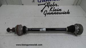 Usagé Arbre de transmission arrière gauche Audi A8 Prix € 175,00 Règlement à la marge proposé par Gebr.Klein Gunnewiek Ho.BV