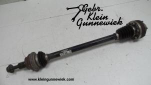 Usagé Arbre de transmission arrière gauche Volkswagen Golf Prix € 65,00 Règlement à la marge proposé par Gebr.Klein Gunnewiek Ho.BV