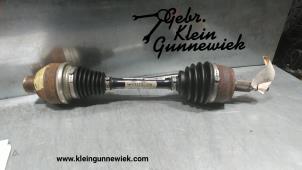 Used Front drive shaft, right Volkswagen Transporter Price € 250,00 Margin scheme offered by Gebr.Klein Gunnewiek Ho.BV