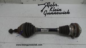 Usagé Cardan gauche (transmission) Volkswagen Golf Prix € 100,00 Règlement à la marge proposé par Gebr.Klein Gunnewiek Ho.BV