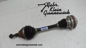 Used Front drive shaft, left Volkswagen Passat Price € 185,00 Margin scheme offered by Gebr.Klein Gunnewiek Ho.BV