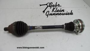 Used Front drive shaft, left Volkswagen Golf Price € 165,00 Margin scheme offered by Gebr.Klein Gunnewiek Ho.BV