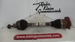 Used Front drive shaft, left Audi A4 Price € 75,00 Margin scheme offered by Gebr.Klein Gunnewiek Ho.BV