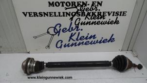 Usagé Arbre de transmission avant droit Volkswagen Caddy Prix € 125,00 Règlement à la marge proposé par Gebr.Klein Gunnewiek Ho.BV