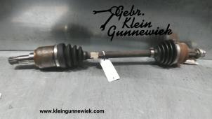 Gebrauchte Antriebswelle links vorne Ford KA Preis € 65,00 Margenregelung angeboten von Gebr.Klein Gunnewiek Ho.BV