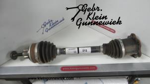 Used Front drive shaft, left Volkswagen Touareg Price € 245,00 Margin scheme offered by Gebr.Klein Gunnewiek Ho.BV