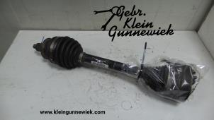 Usagé Arbre de transmission avant gauche Volkswagen Polo Prix € 35,00 Règlement à la marge proposé par Gebr.Klein Gunnewiek Ho.BV