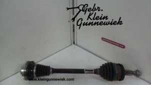 Used Front drive shaft, left Volkswagen Transporter Price € 165,00 Margin scheme offered by Gebr.Klein Gunnewiek Ho.BV