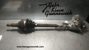 Used Front drive shaft, left Opel Vivaro Price € 55,00 Margin scheme offered by Gebr.Klein Gunnewiek Ho.BV