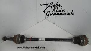 Usagé Arbre de transmission arrière droit Volkswagen Tiguan Prix € 90,00 Règlement à la marge proposé par Gebr.Klein Gunnewiek Ho.BV