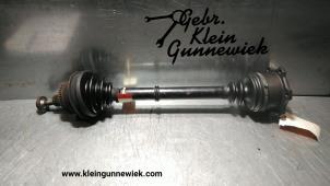 Usagé Arbre de transmission avant droit Audi A8 Prix € 85,00 Règlement à la marge proposé par Gebr.Klein Gunnewiek Ho.BV