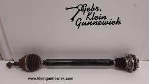 Used Front drive shaft, right Volkswagen Golf Price € 175,00 Margin scheme offered by Gebr.Klein Gunnewiek Ho.BV