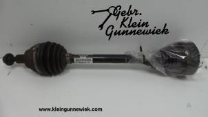 Used Front drive shaft, left Volkswagen Golf Price € 50,00 Margin scheme offered by Gebr.Klein Gunnewiek Ho.BV